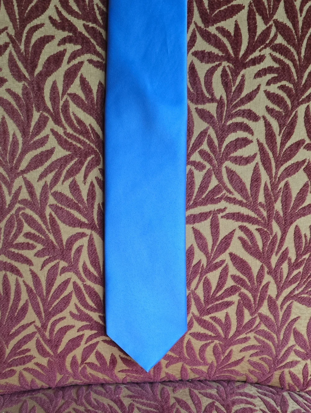 Classic Solid Blue Men's Tie - Versatile Formal Accessory